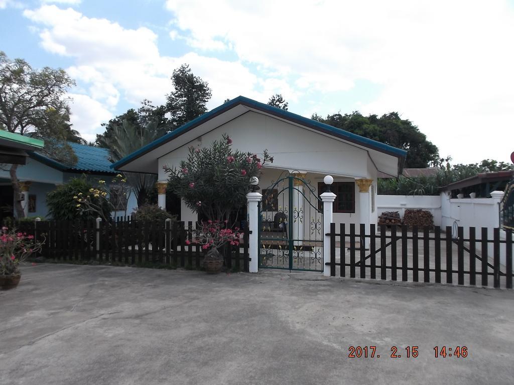 Ryans Resort Prasat Exterior photo